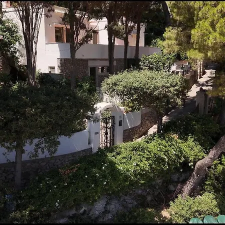 アパートホテル Casa Schiattarella カプリ