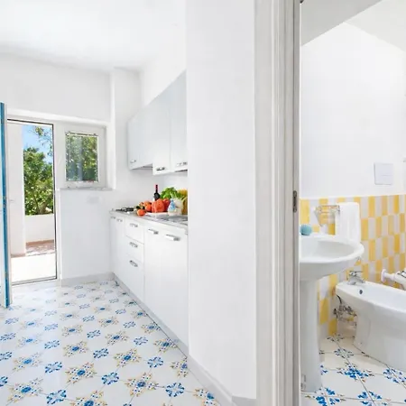 Casa Schiattarella アパートホテル カプリ