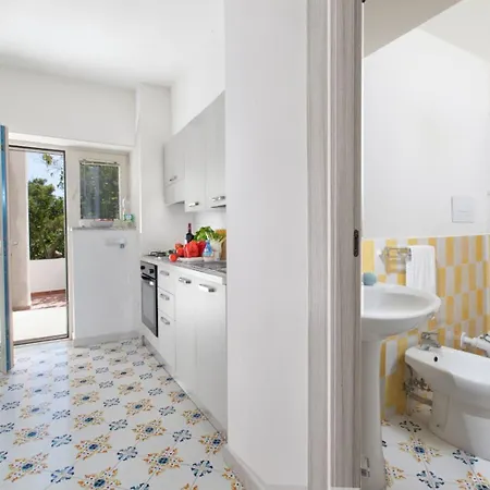 Casa Schiattarella 3* カプリ